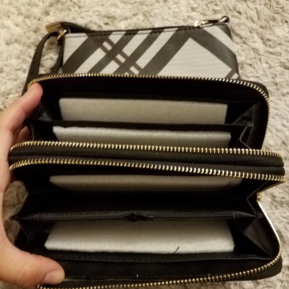Wristlet and wallet set